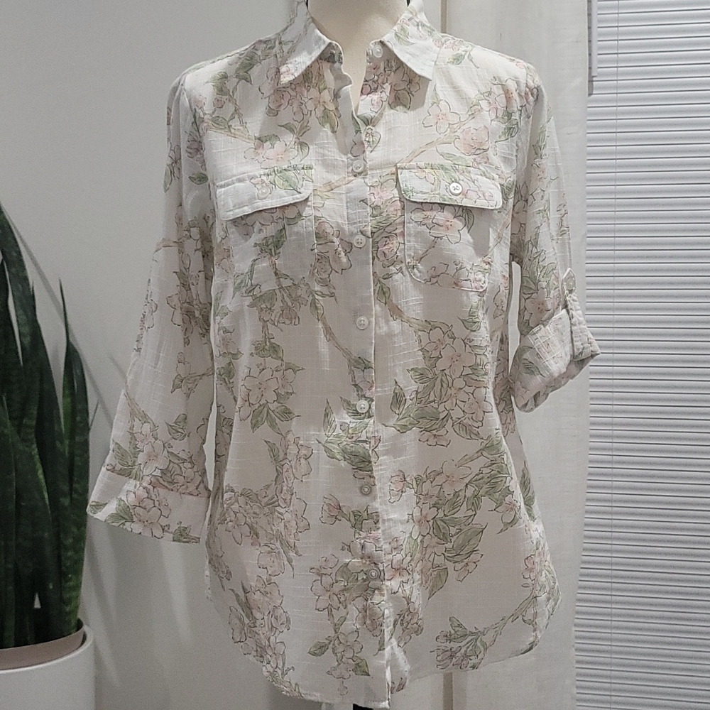 Croft & Barrow® Floral Slubbed Roll-Tab Shirt